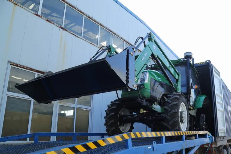 Chinese Agricultural Machinery Manufacturer 150HP 1504 Big Farm Tractor Cheap Price of Tractor with Yto Engine 4WD Air Conditioner Cooled in Ghana Kenya